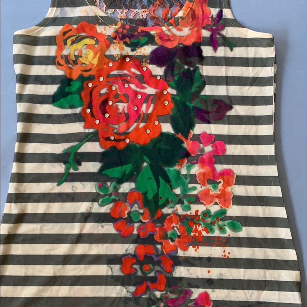 Floral Tank Top - Picture 3 of 4
